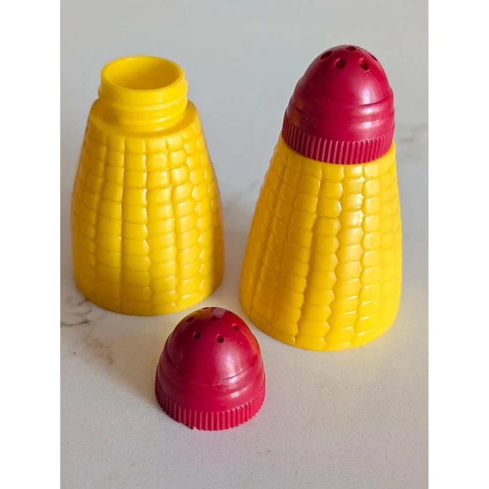 Vintage Lapin Corn on the Cob Salt and Pepper Shakers Plastic Yellow Red USA